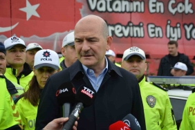 Trafik denetimine katılan Bakan Soylu: "99 bin 245 personelimiz bayram boyunca görev yapacak"