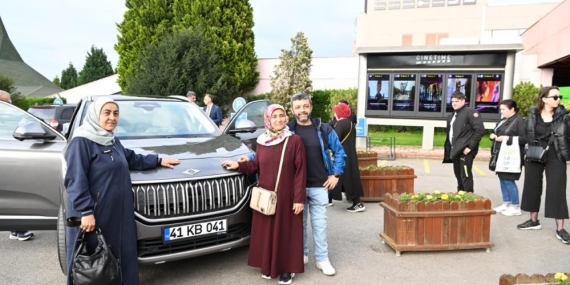 Kartepe sokaklarında Togg rüzgarı