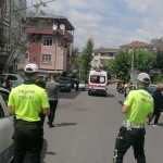 aniden-yola-cikan-8-yasindaki-cocuga-otomobil-carpti