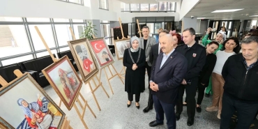 Anneliği resimlerde anlattılar