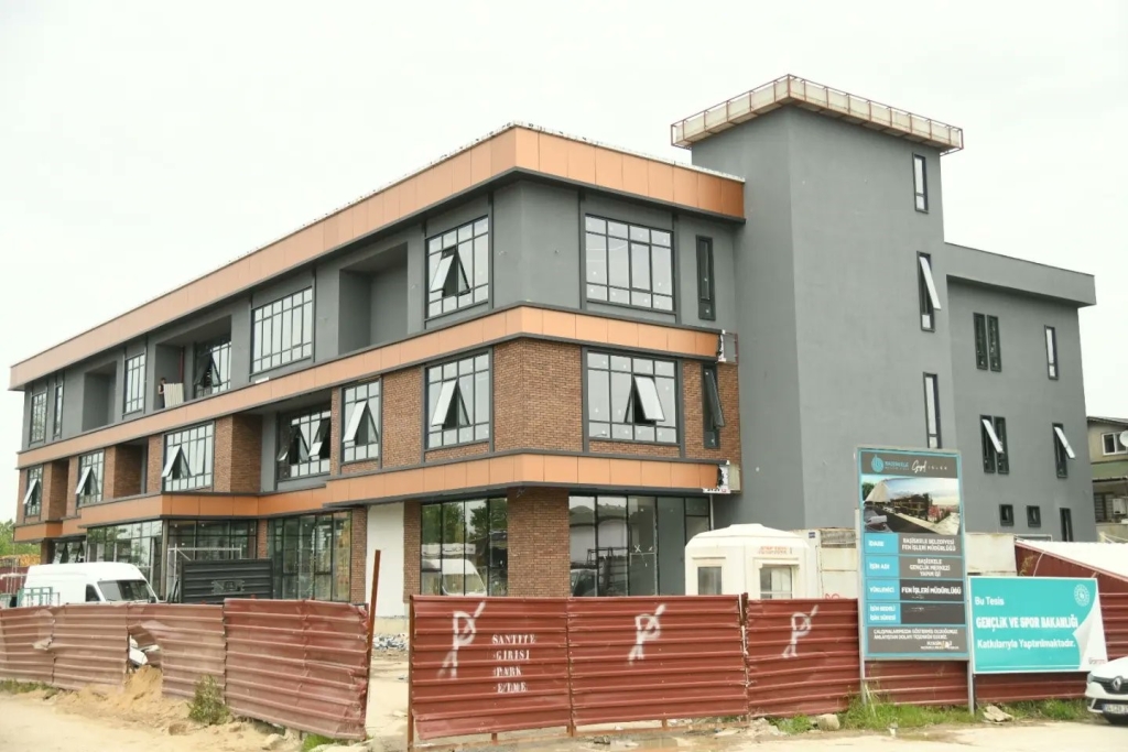Başiskele ’nin yeni nesil gençlik merkezi