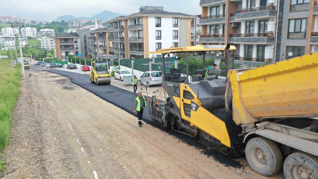 Başiskele ’ye yeni yollar kazandırılıyor