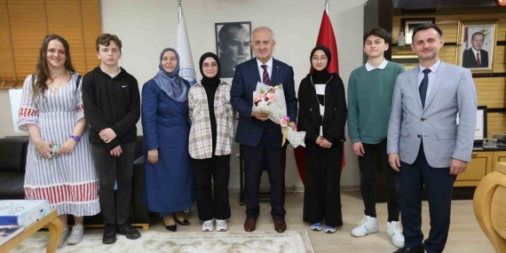 Başkan Aygün: “Gençlerimiz Türkiye Yüzyılı’nın mimarı olacak”