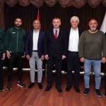 baskan-buyukakin-sampiyon-genclerle-bir-araya-geldi