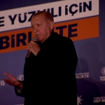 Cumhurbaşkanı Erdoğan balkon konuşması yaptı: 'Birinci turda biteceğine inanıyoruz'