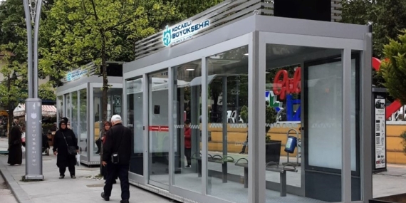 Cumhuriyet Parkına klimalı modern durak