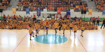 Darıca ’da çocuklar yaz spor okullarında eğlenecek