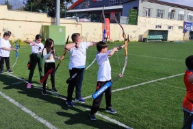 İlk yarışmalarından 9 madalya ile döndüler