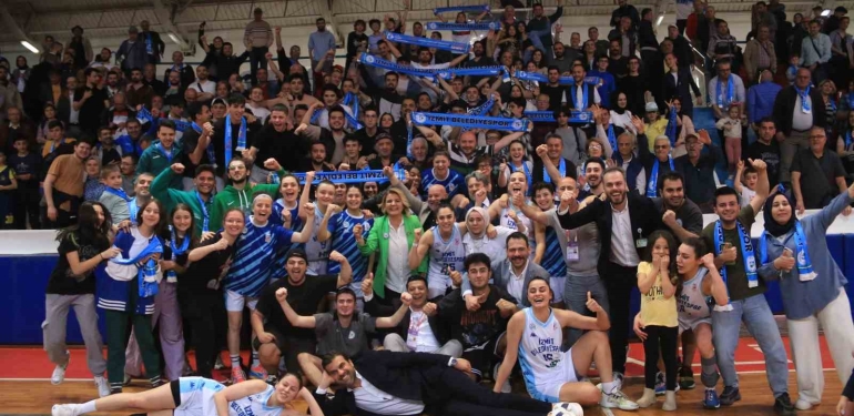 İzmit Belediyespor finalde