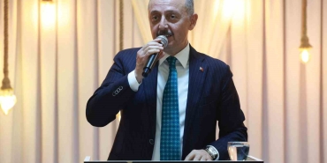 Kocaeli Büyükşehir Belediye Başkanı Büyükakın: "Dergi kapaklarıyla Türkiye ’ye diz çöktüreceklerini zannediyorlar"