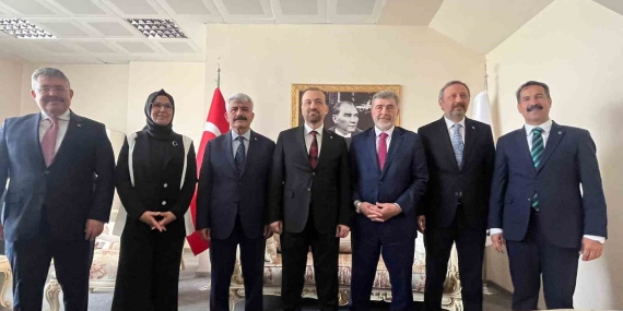 Kocaeli’de AK Parti milletvekilleri mazbatalarını aldı