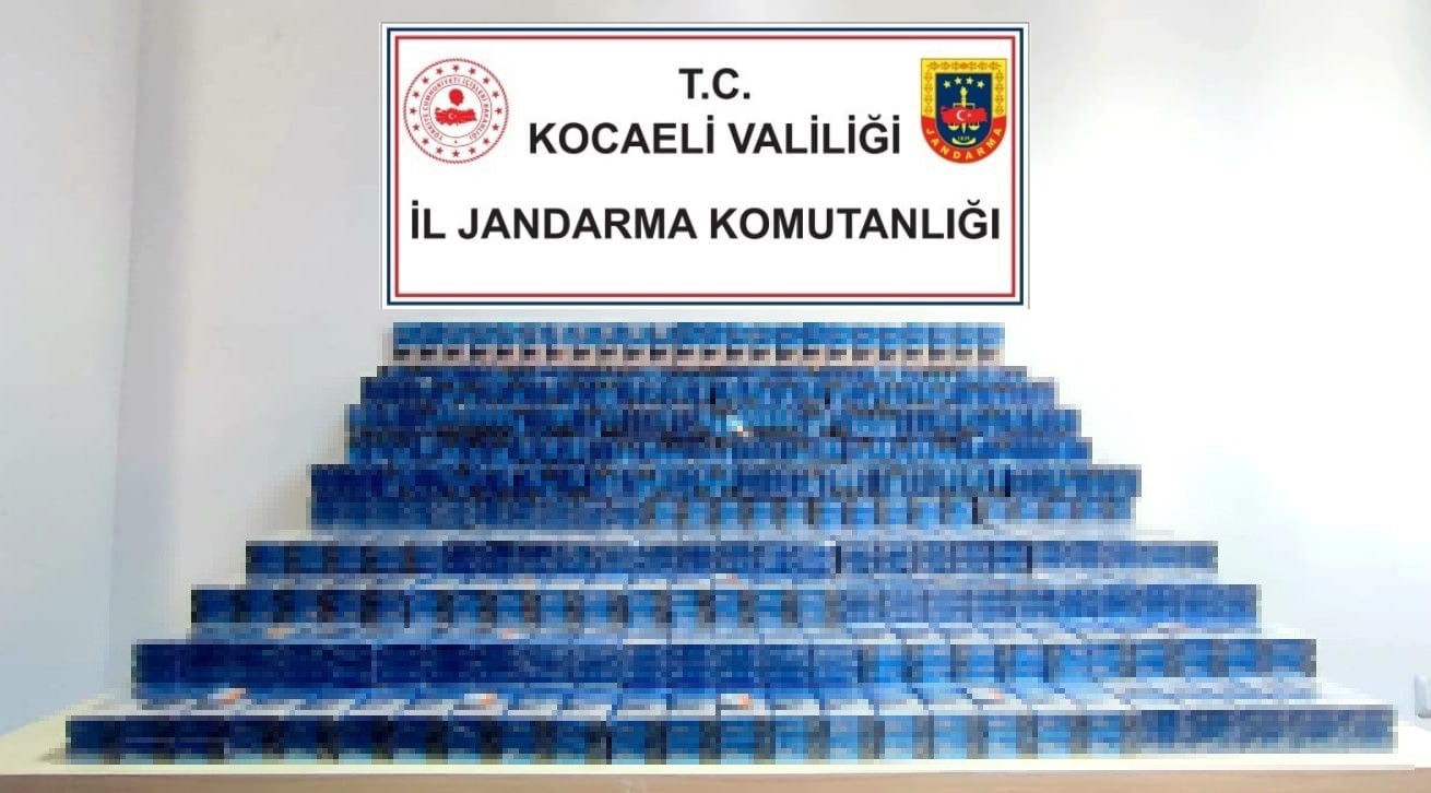 Kocaeli ’de çok sayıda tarihi eser ve binlerce makaron ele geçirildi