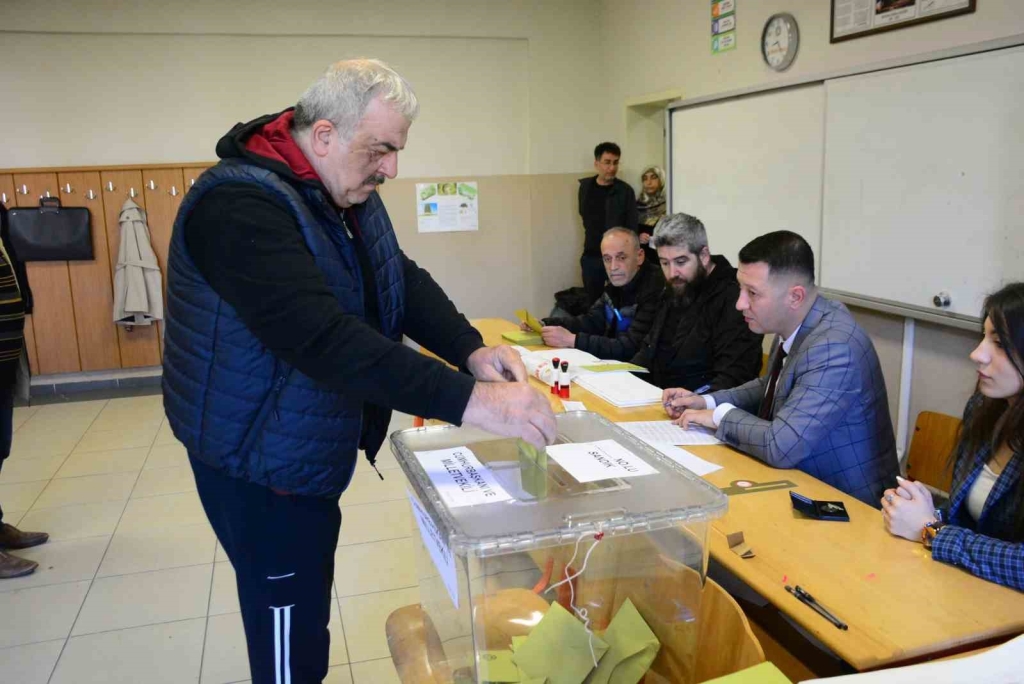 Kocaeli ’de oy verme işlemleri başladı