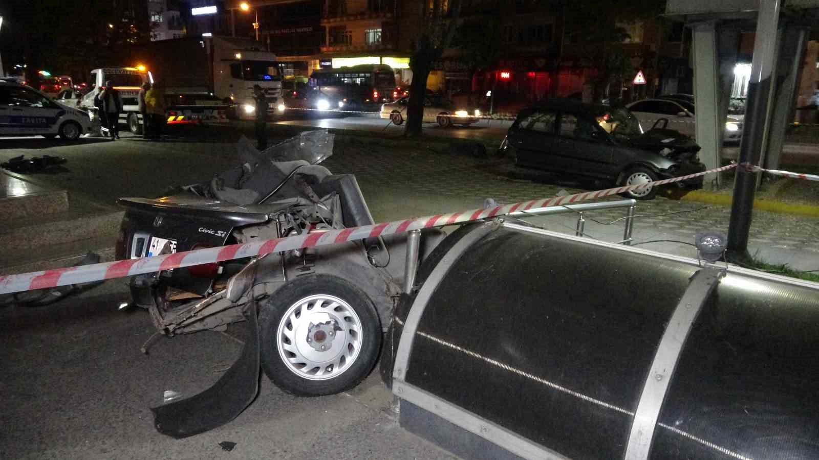 Makas atarken kontrolden çıktı, ağaca çarpıp ikiye bölündü: 1 ağır yaralı