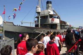 Nusret Mayın Gemisine Kocaeli ’de yoğun ilgi