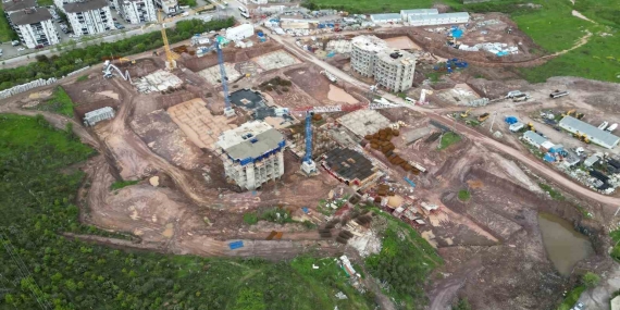 O bölgede binalar yükseliyor