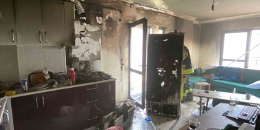 Ocakta unutulan yemek yangına sebep oldu