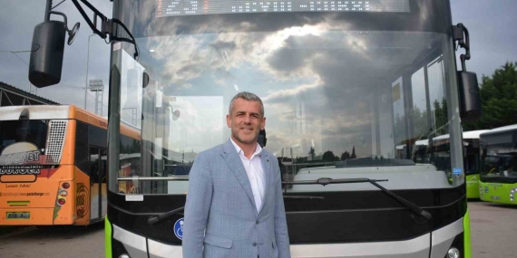 Otobüsün üzerine çıkıp duvardaki kediyi kurtaran şoför o anları anlattı