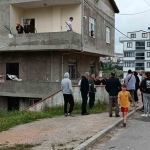 oy-kullanmak-icin-evde-tek-birakilan-cocuk-yangin-cikardi