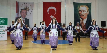 Sahnenin tozunu attılar