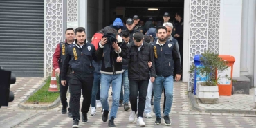 Sahte konteyner ilanıyla depremzedeleri dolandıran 12 şahıs tutuklandı