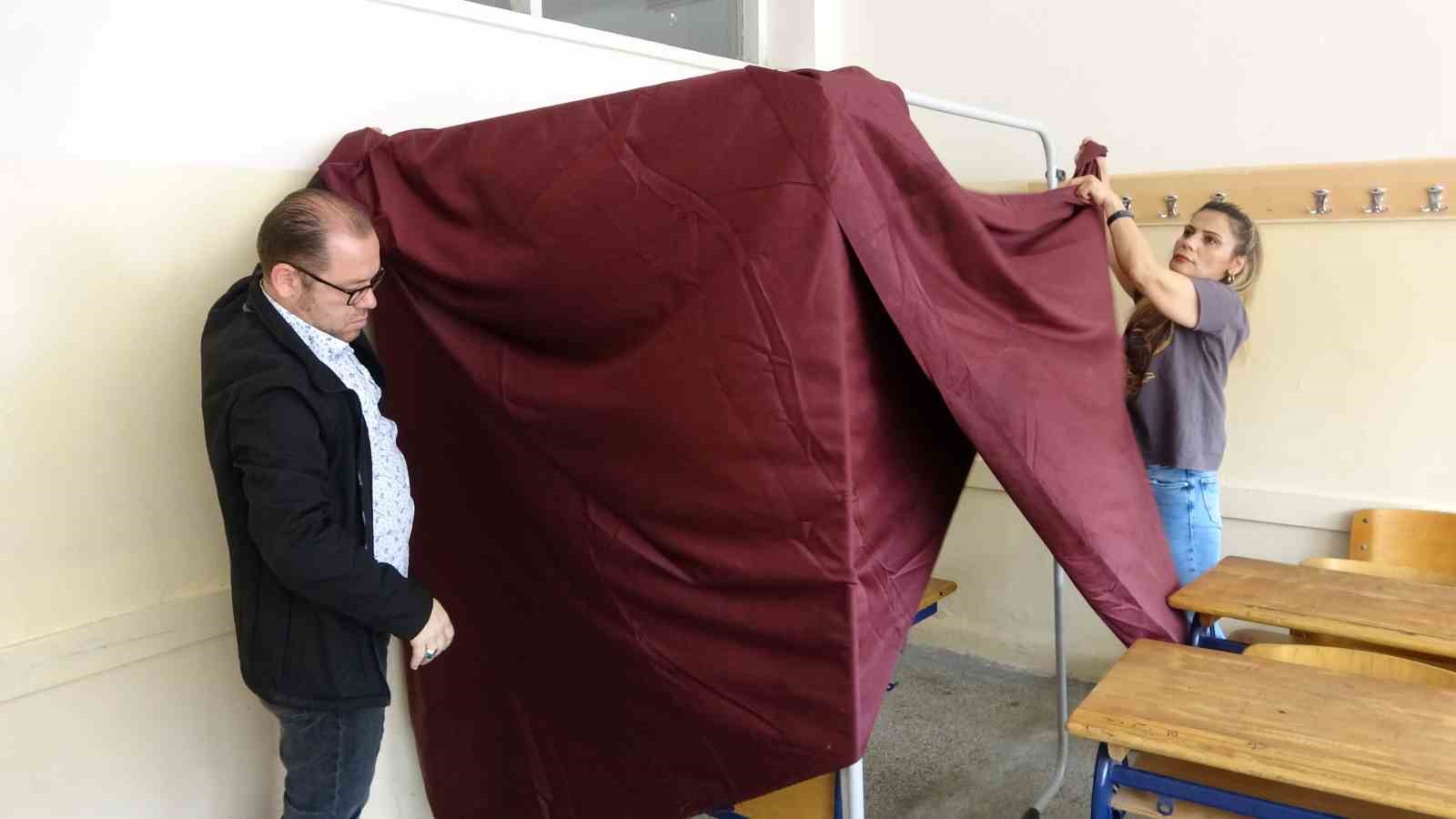 Seçime saatler kala Kocaeli ’de sandıklar kuruluyor