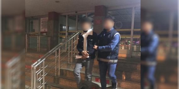 Kocaeli ’de durdurulan araçtan 3 düzensiz göçmen yakalandı