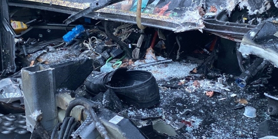 TEM’de yolcu dolu otobüs tıra arkadan çarptı: 1’i ağır 22 yaralı