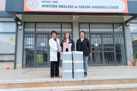Toplanan her atık okullara malzeme desteği oluyor