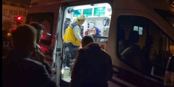 Trafik ışıklarında kaza: 4 yaralı