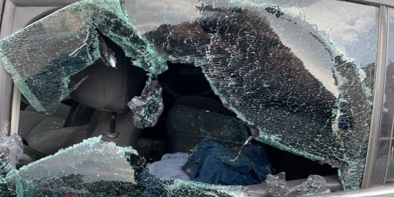 Trafikte kavga çıktı, araçtan sopa ile inip dehşet saçtılar