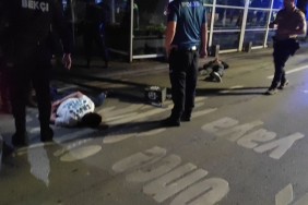Aksiyon filmlerini aratmayan gece: Kavga ve kaçan aracın kovalanma anları kamerada