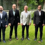 basiskele-eski-belediye-baskani-o-isimleri-evinde-agirladi