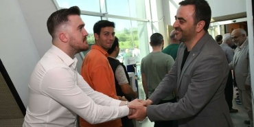 Başkan Özlü mesai arkadaşlarıyla bayramlaştı