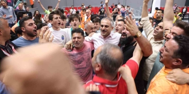 Çayırova Belediyesi 2. Lig ’de şampiyon oldu