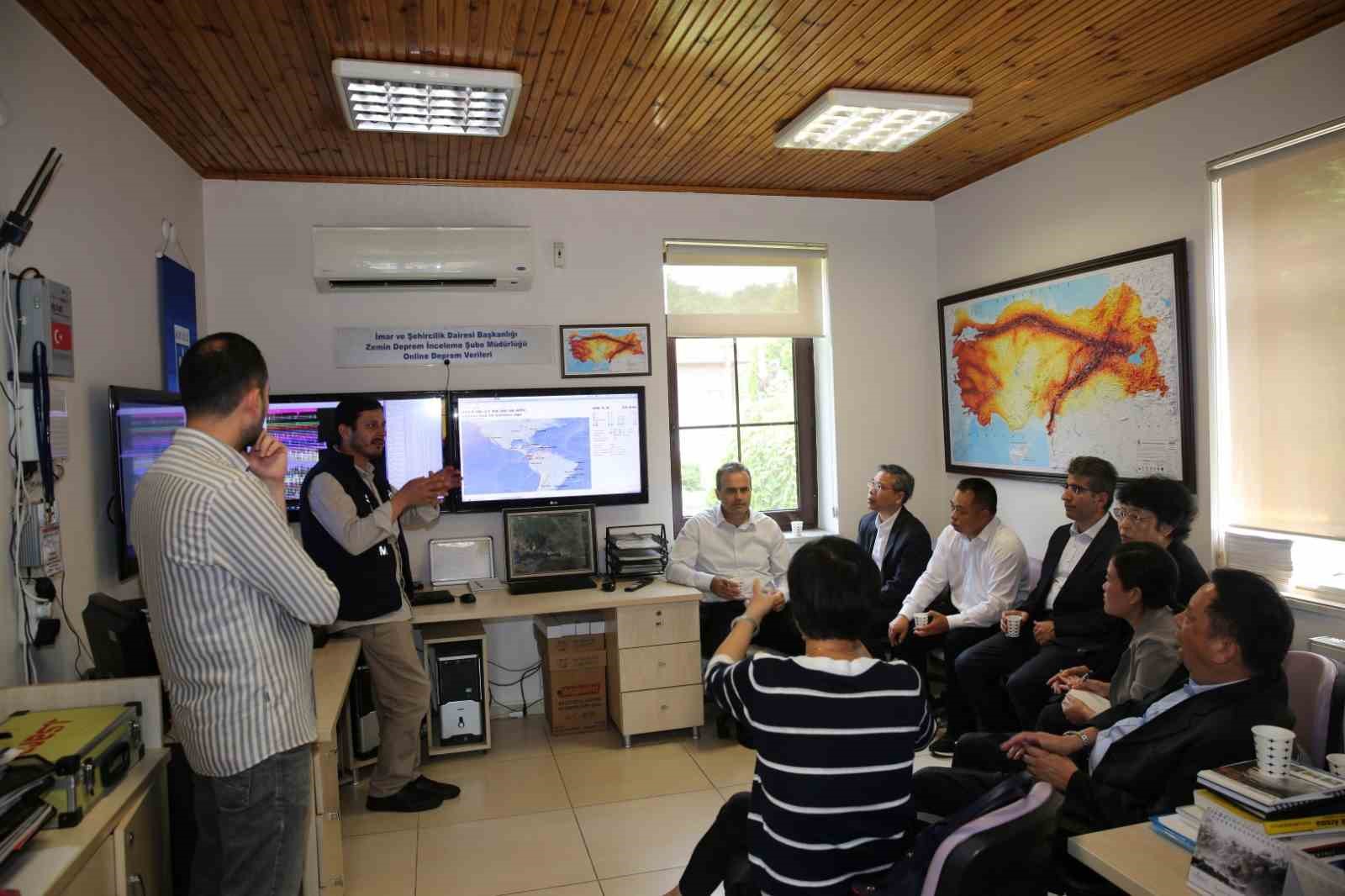 Çinli heyet, deprem çalışmaları için Kocaeli ’ye geldi