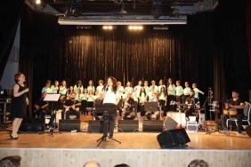 Çocuk Korosu ’nun konseri beğeni topladı