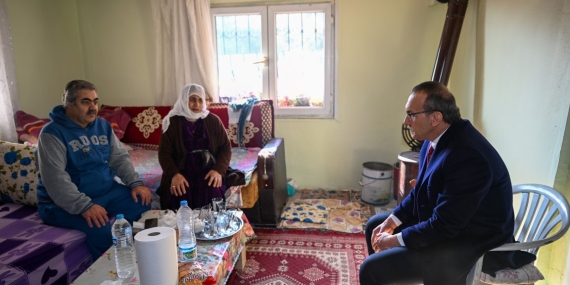 Vali Yavuz Dilovası’nda Hane Ziyaretleri Gerçekleştirdi