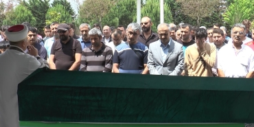 Denizde boğulan üniversite öğrencisi son yolculuğuna uğurlandı