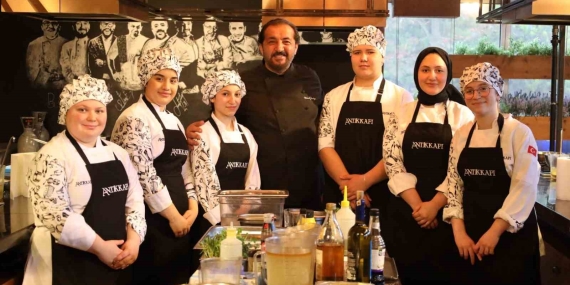 Geleceğin şeflerine ünlü şeften eğitim