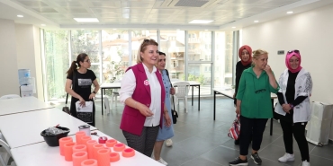 Girişimci kadınlara yaşam merkezi tanıtıldı