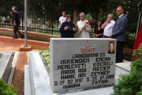 Hüzünlü bayram arifesi: Şehit annesinin sözleri yürekleri dağladı