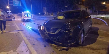 İki otomobil çarpıştı: 4 yaralı