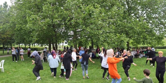 Kadınlar yaza “merhaba” dedi