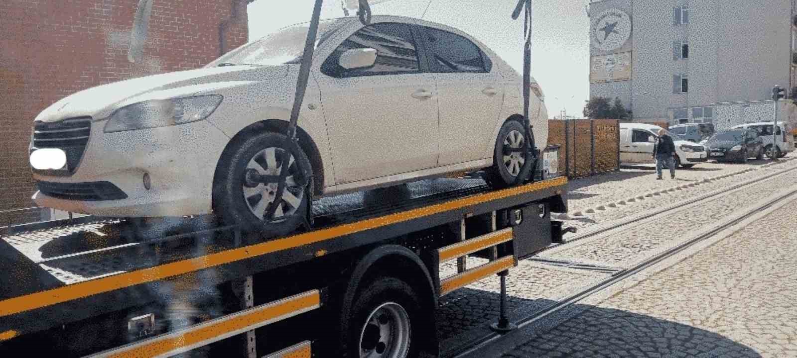 Kocaeli ’de 5 ayda bin 500 araç hatalı parktan çekildi