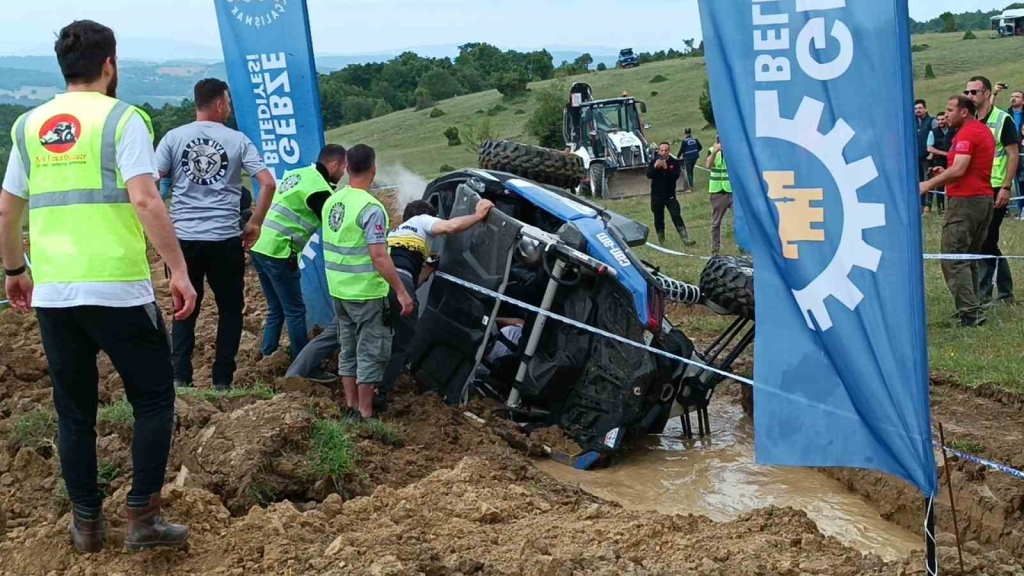 Kocaeli ’de düzenlenen Off-Road Festivali ’nde heyecan zirveye ulaştı