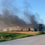 kocaeli-de-geri-donusum-fabrikasinda-yangin-3-kisi-dumandan-etkilendi