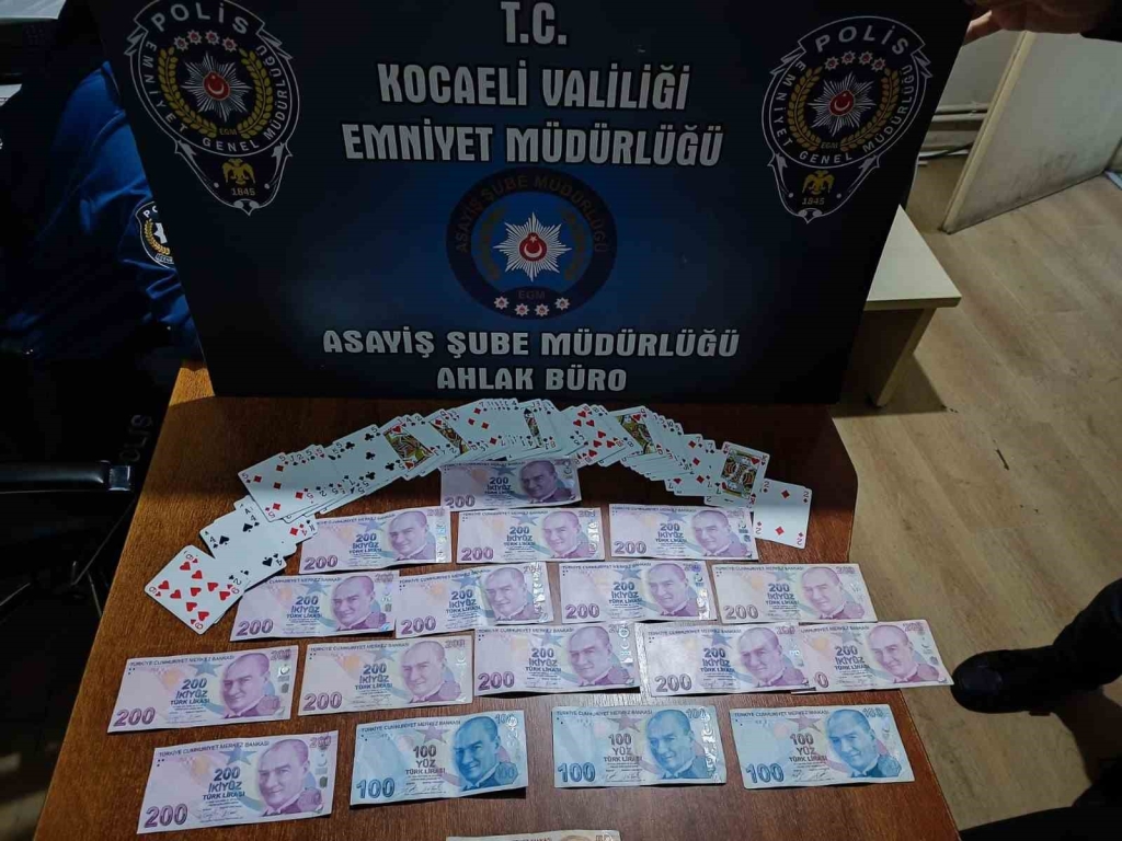 Kocaeli ’de kumar oynayanlara baskın