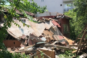 Kocaeli ’de metruk ev çöktü: 2 kişi hayatını kaybetti