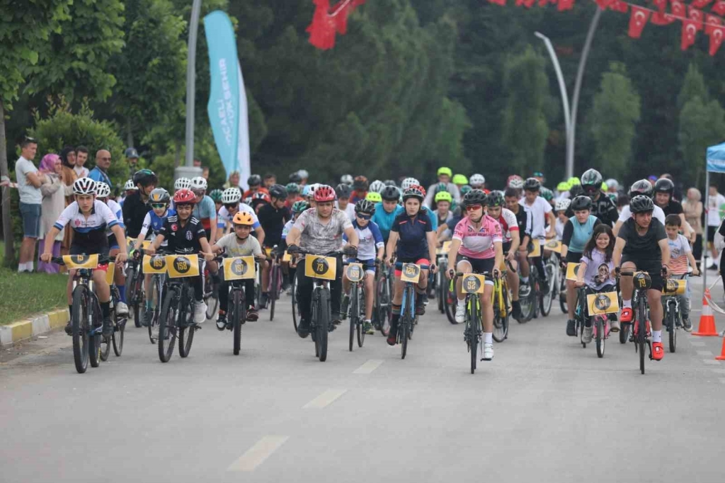 Minik ve genç pedallar Sekapark ’ta çevrildi